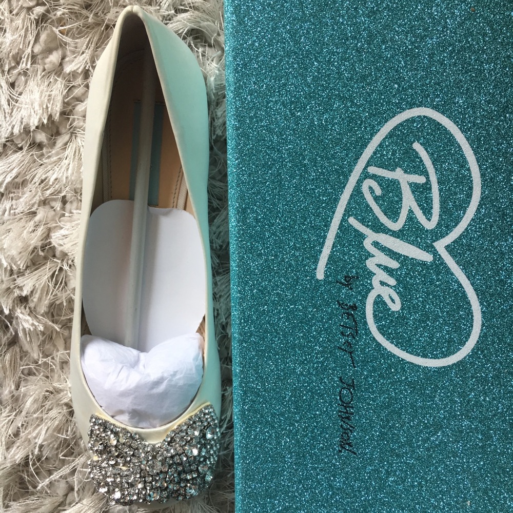 Betsey Johnson Flats